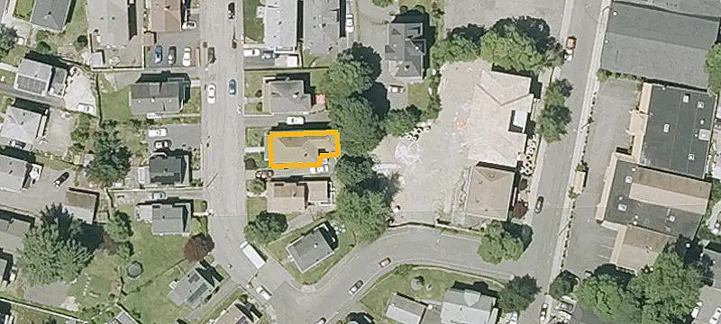 15 Glenwood Way