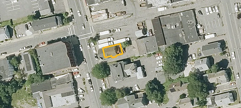 1150 Main St