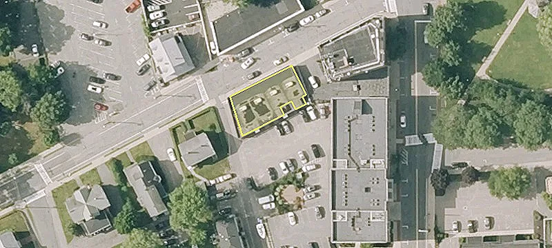 6 Pond St