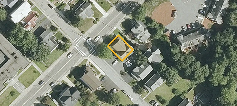 128 County St