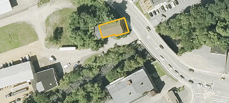 833 Main St