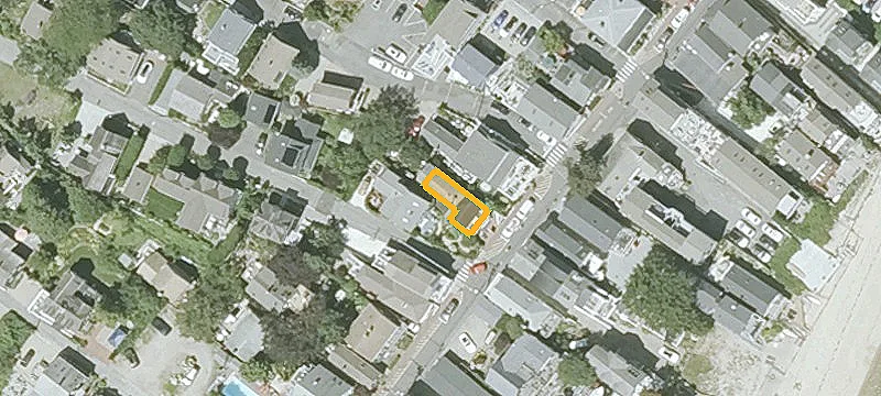 140 Commercial St
