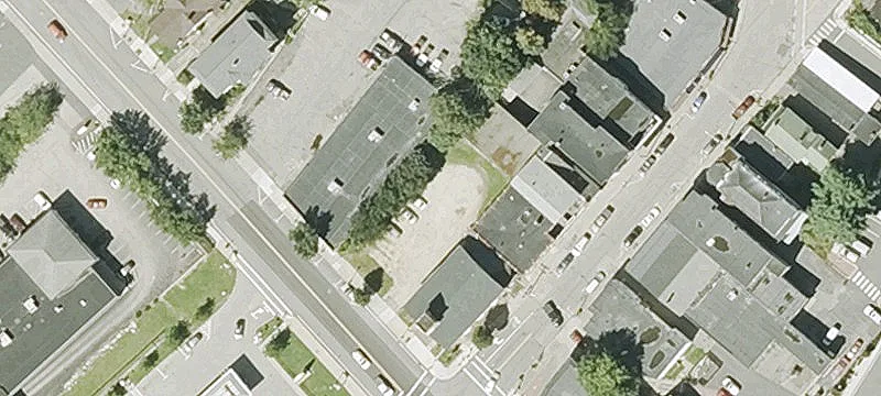 374 Main St