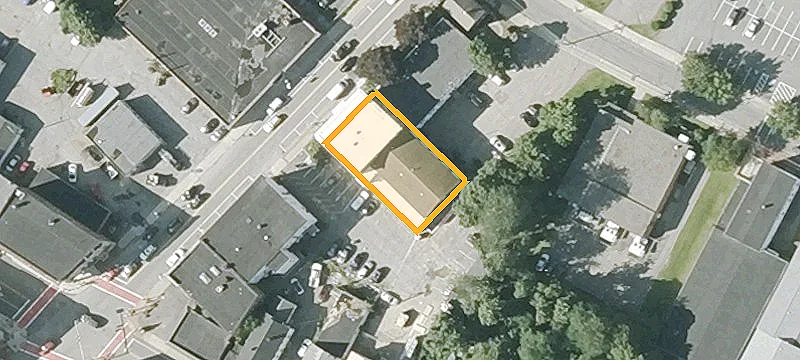 49 Main St