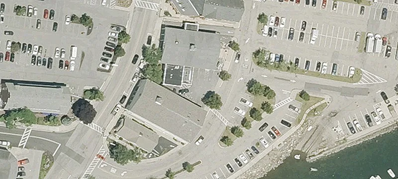 64 Frnt St