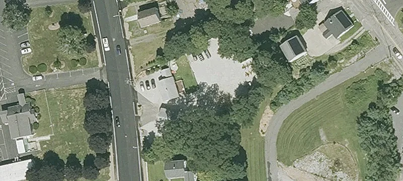 1179 Main St