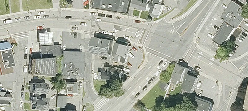30 Main St