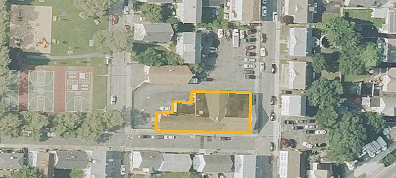229 John St, Unit 235