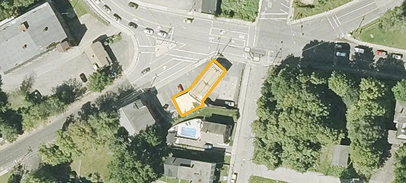795 Main St