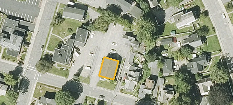 42 Edwards St