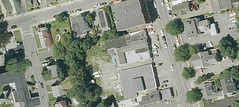 1159 Main St