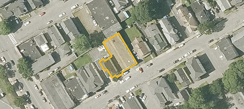35 Kirk St