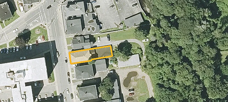 184 Mechanic St