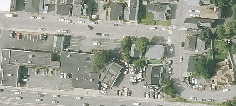 37 2nd St