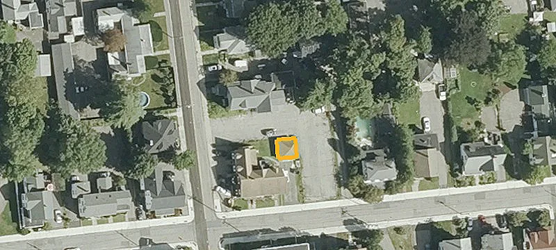 73 Bank St