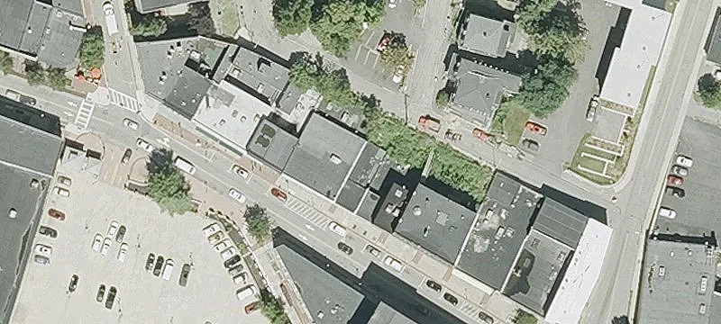 371 Main St