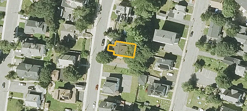 143 Graham St