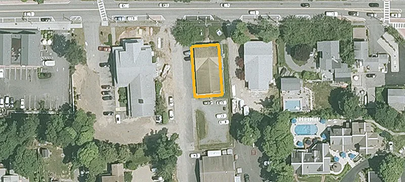 719 Main St
