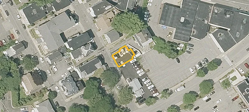 63 Pecker St