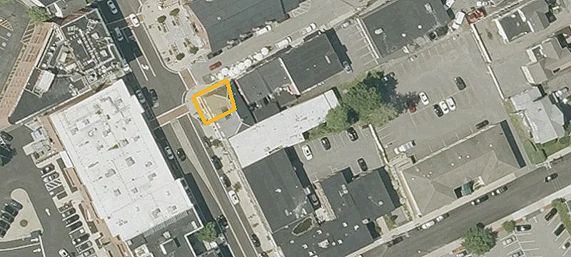 46 Main St
