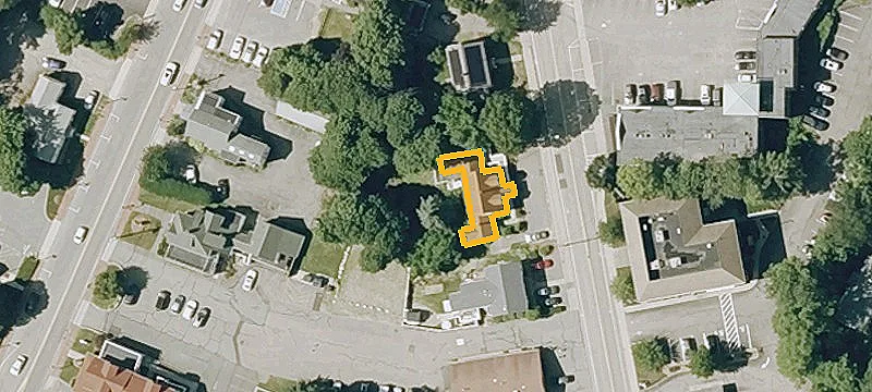 23 Pond St