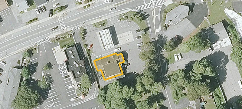 282 Main St