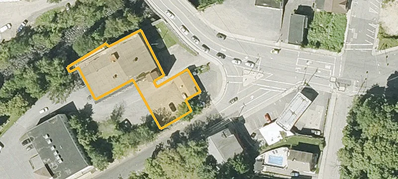 825 Main St