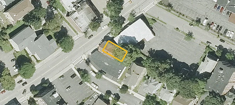 1025 Main St