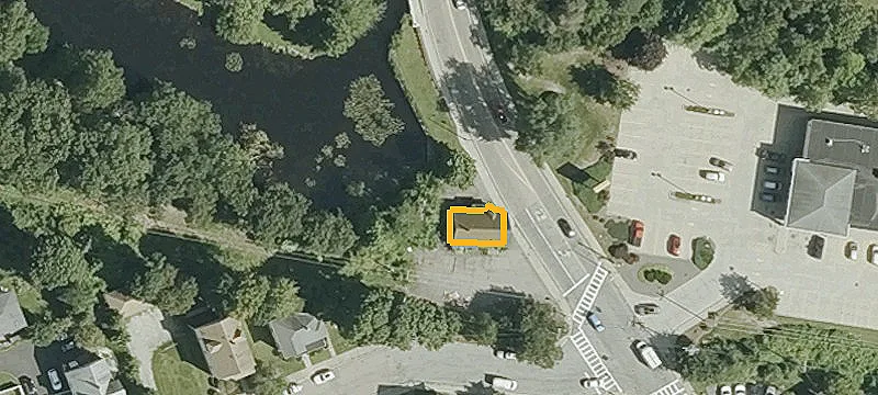 182 Main St