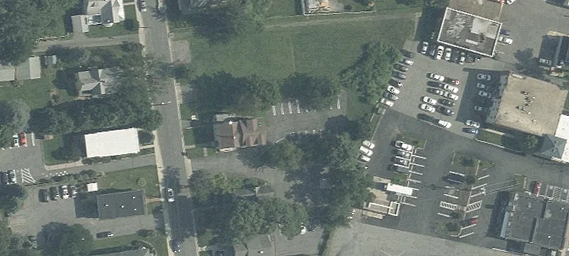 11 Park Ave