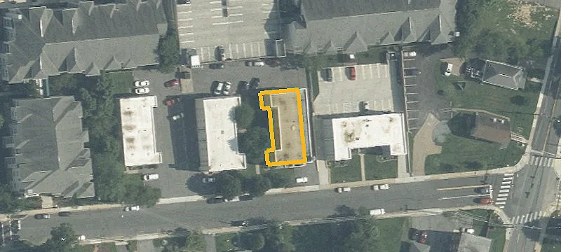 212 Brookes Ave