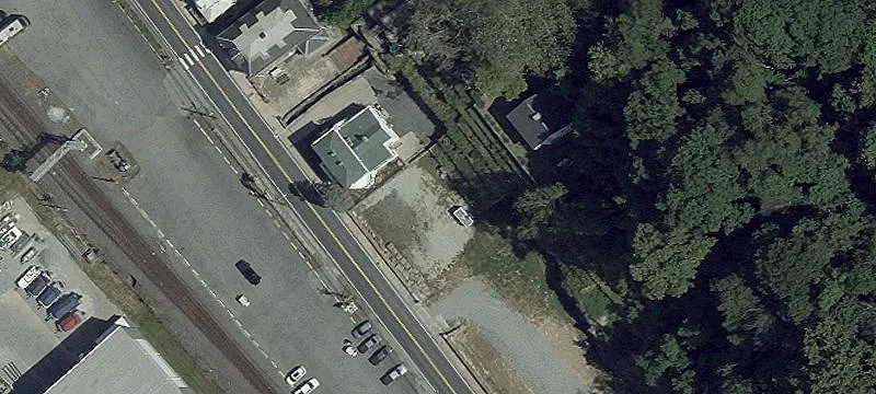 68 Main St