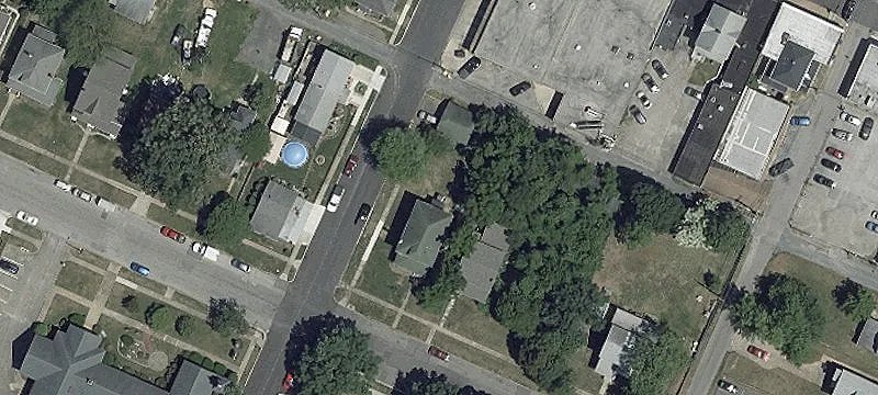 14 1st SW Ave