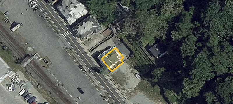 66 Main St