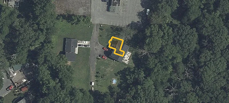 15632 Livingston Rd