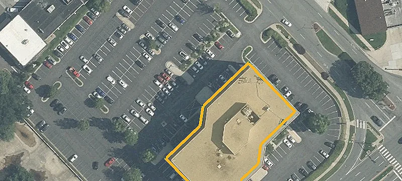 6 Montgomery Vlg Ave