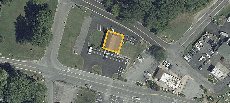 15813 Livingston Rd