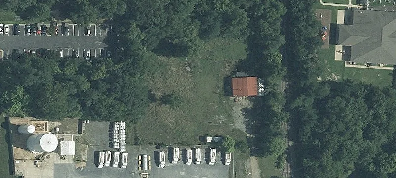 111 Maple Ave