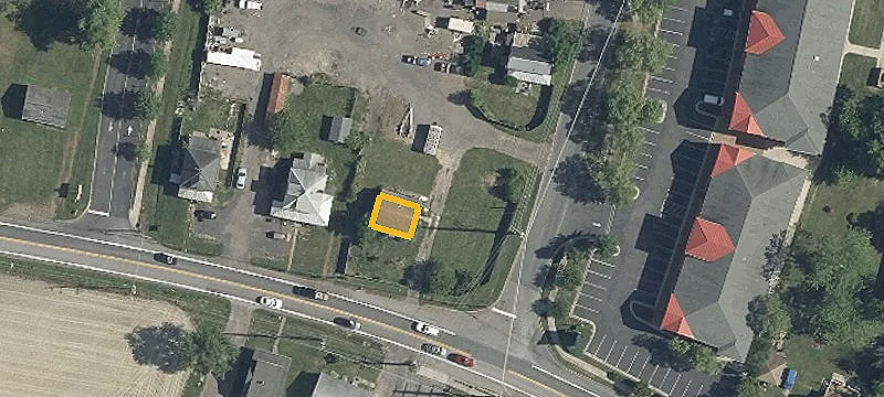 2031 Main St