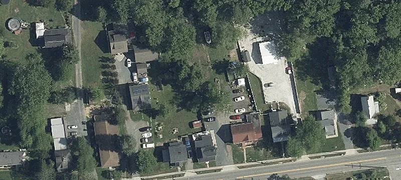 4211 Main St