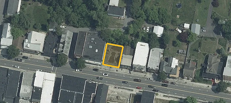 36 Main St