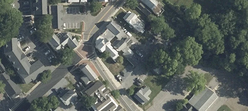 101 Main St