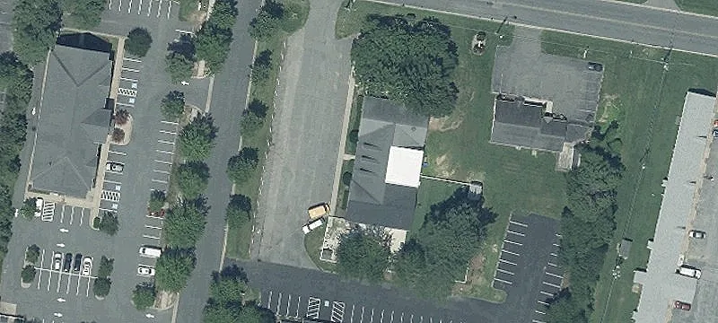 702 Idlewild Ave