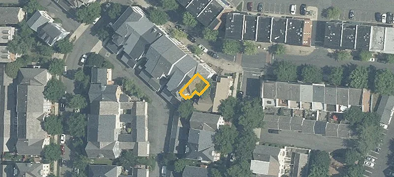 375 Main St