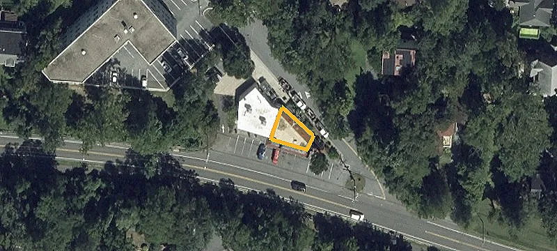 7607 Macarthur Blvd