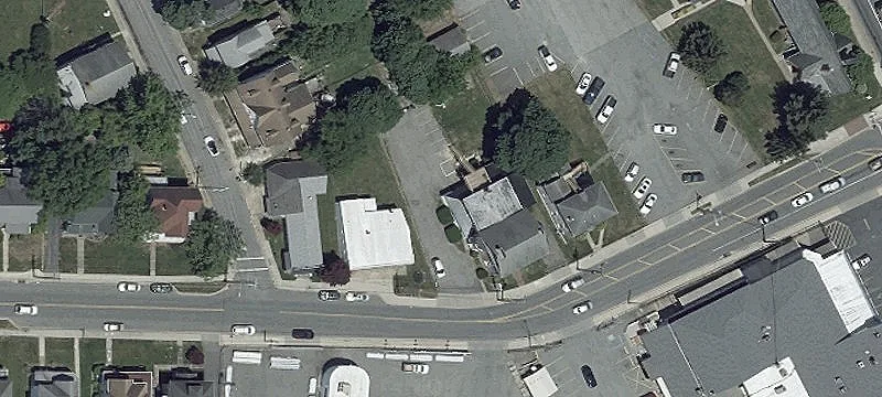 207 Main St