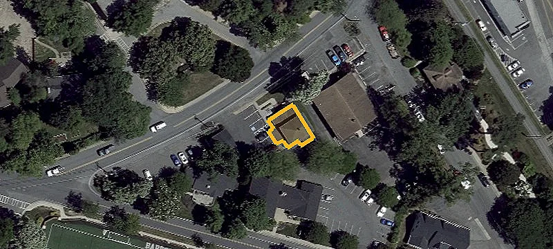 7 Riggs Ave