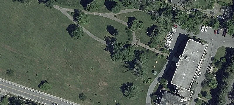 300 Seminary Ave