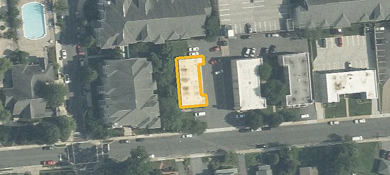 206 Brookes Ave
