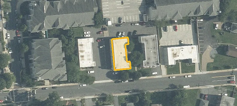 210 Brookes Ave